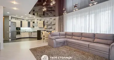 Apartamento 3 habitaciones en Minsk, Belarús