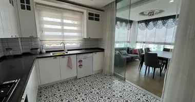Apartamento 4 habitaciones en Mezitli, Turquía