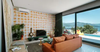 Villa 2 chambres dans Tivat, Monténégro