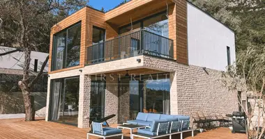 Casa 3 habitaciones en Tivat, Montenegro