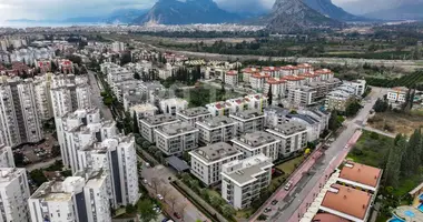 Penthouse 6 pokojów w Konyaalti, Turcja