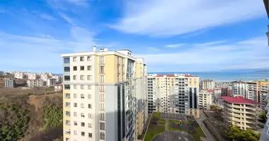 Apartamento 5 habitaciones en Yomra, Turquía