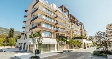 Wohnung 2 Schlafzimmer in Tivat, Montenegro