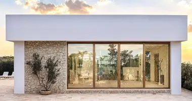 Вилла в Sant Llorenc des Cardassar, Испания