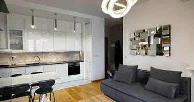 Mieszkanie 3 pokoi w Warszawa, Polska