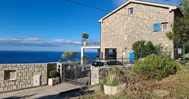Villa en Katun Rezevici, Montenegro