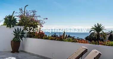4 bedroom apartment in San Pedro Alcantara, Spain