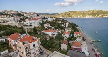 Дом 5 спален в Рогозница, Хорватия