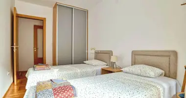 Apartamento 2 habitaciones en Budva, Montenegro