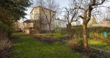 Casa en Varsovia, Polonia