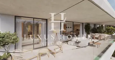 Apartamento 5 habitaciones en Estepona, Španjolska