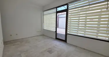 Propriété commerciale 18 m² dans Budva, Monténégro
