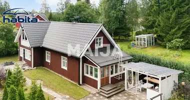Дом в Kurkimaki, Финляндия