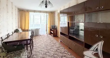 Apartamento 3 habitaciones en Muchaviecki sielski Saviet, Belarús