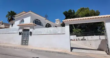 5 bedroom house in San Miguel de Salinas, Spain