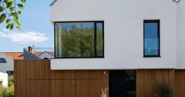 Casa en Varsovia, Polonia