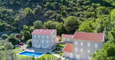 Дом 10 спален в 7 Seaview Penthouse Kotor Bay, Черногория
