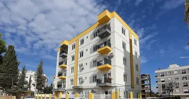 Квартира 2 комнаты в Муратпаша, Турция