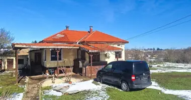 Casa 4 habitaciones en Spasovo, Bulgaria
