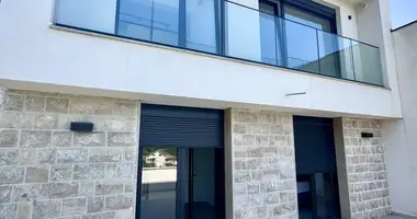 Wohnung 3 zimmer in Tivat, Montenegro