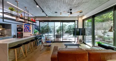 4 room apartment in Tel-Aviv, Israel