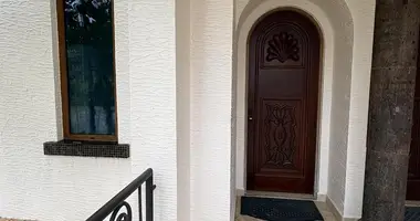 Кондо в Jose Santos Guardiola, Гондурас