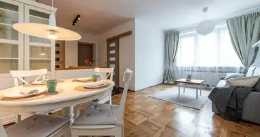 Квартира 2 комнаты в Варшава, Польша
