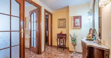 Wohnung 4 Schlafzimmer in Spanien
