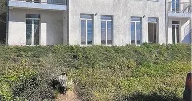 Casa 3 habitaciones en Kavac, Montenegro