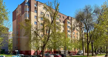 Mieszkanie 4 pokoi w Mińsk, Białoruś