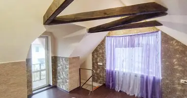 Casa 3 habitaciones en Zhodino, Belarús
