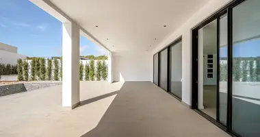 Dom 4 pokoi w Loule, Portugalia