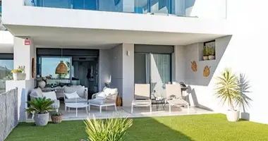 2 bedroom apartment in Manilva, Spain