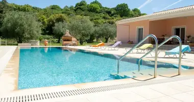 Villa 6 zimmer in Agios Stefanos, Griechenland