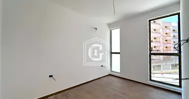 Apartamento 3 habitaciones en Becici, Montenegro