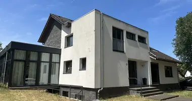 Haus 7 zimmer in Emmerich am Rhein, Deutschland