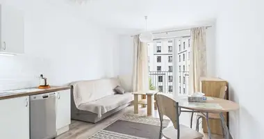 Квартира 2 комнаты в Варшава, Польша