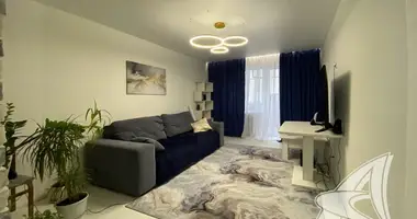 Apartamento 3 habitaciones en Muchaviecki sielski Saviet, Belarús
