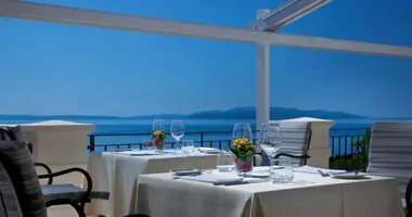 Hotel 1 250 m² in Trau, Kroatien