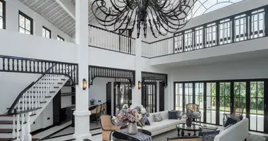 Wohnung 7 Schlafzimmer in Kerobokan Kelod, Indonesien