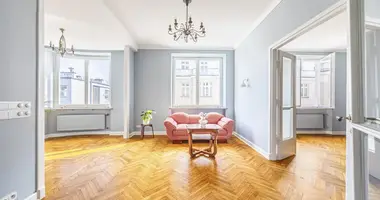 Appartement 4 chambres dans Varsovie, Pologne