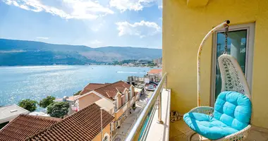 Квартира 4 спальни в Херцег-Нови, Черногория