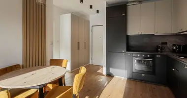 Квартира 2 комнаты в Варшава, Польша