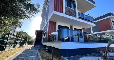 Дом 5 комнат в , Турция