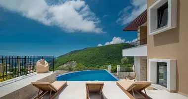 Villa 3 chambres dans Becici, Monténégro