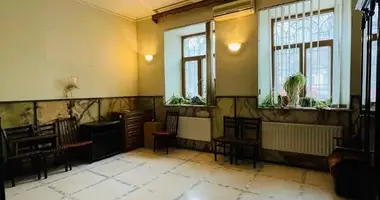 8 room apartment in Odesa, Ukraine