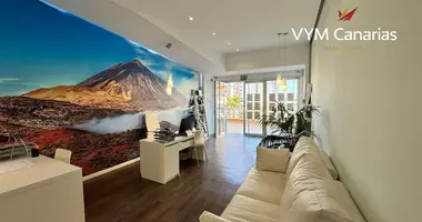 2 bedroom apartment in Adeje, Spain