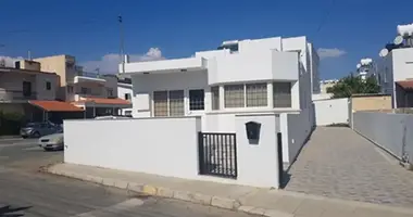 Dom 3 pokoi w Larnaka, Cypr