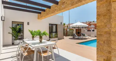 Villa 3 bedrooms in Urbanizacion Dona Pepa, Spain