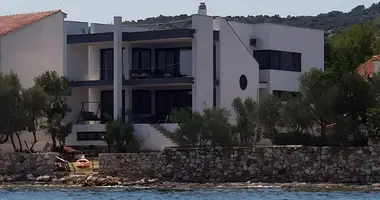 Maison 7 chambres dans Mrljane, Croatie